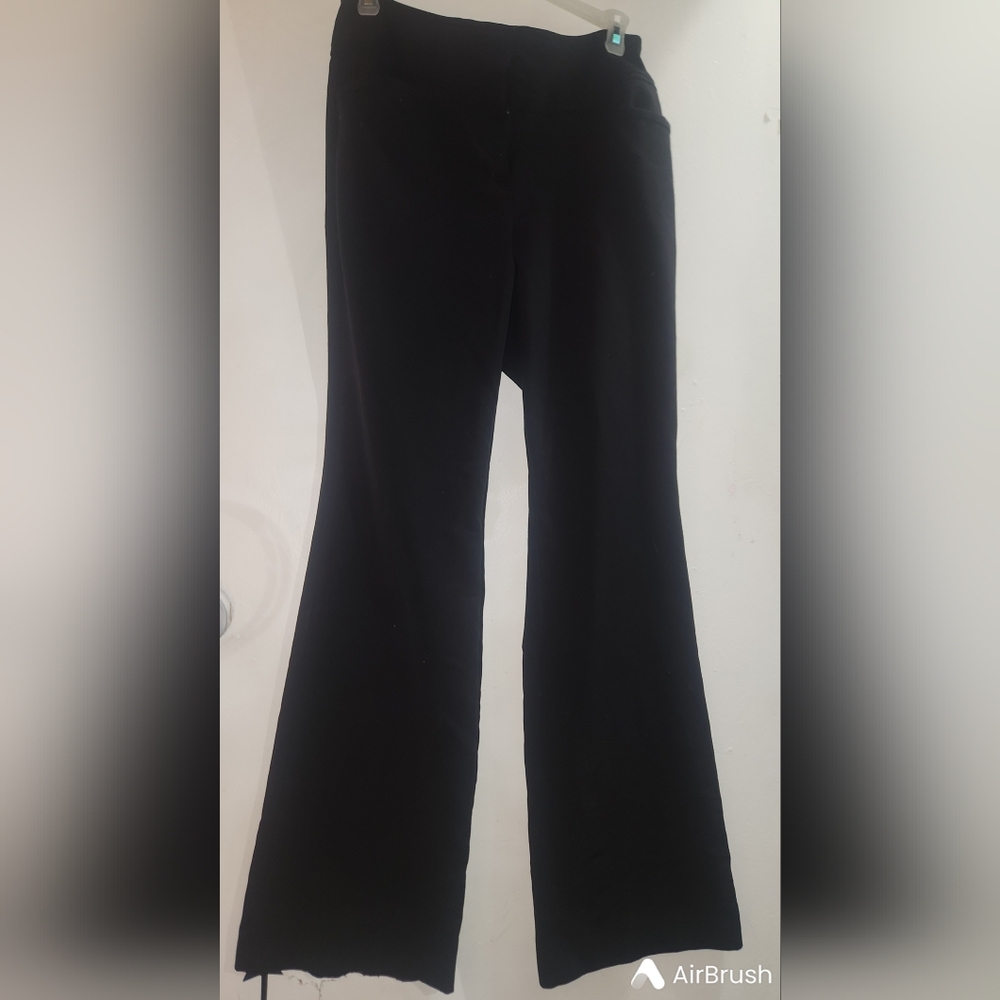 ELLE Black Dress Pants. Size 6. Great Condition!